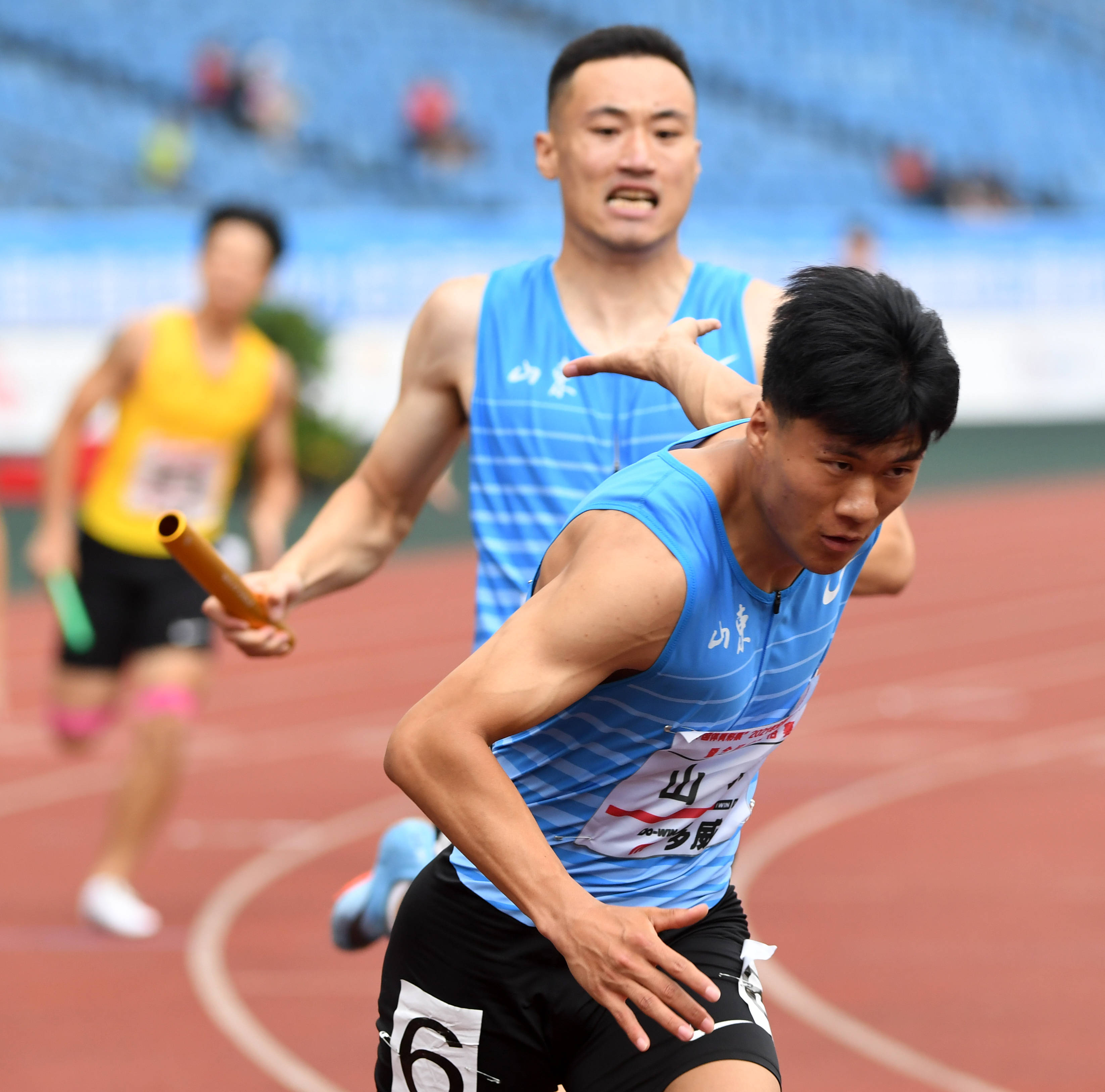 滇池黑豹队对阵粤西鲸鲨队,田径公开赛击败,细节决定成败——主场山呼海啸(云南省第五届学生田径锦标赛成绩)-九游会官网入口