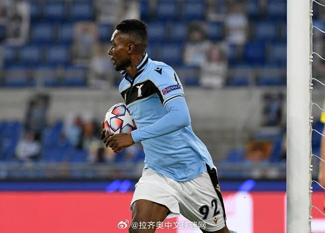 转折点拉齐奥造点机会；德甲转会期攻防权衡；气氛紧张；控场能力受关注的简单介绍