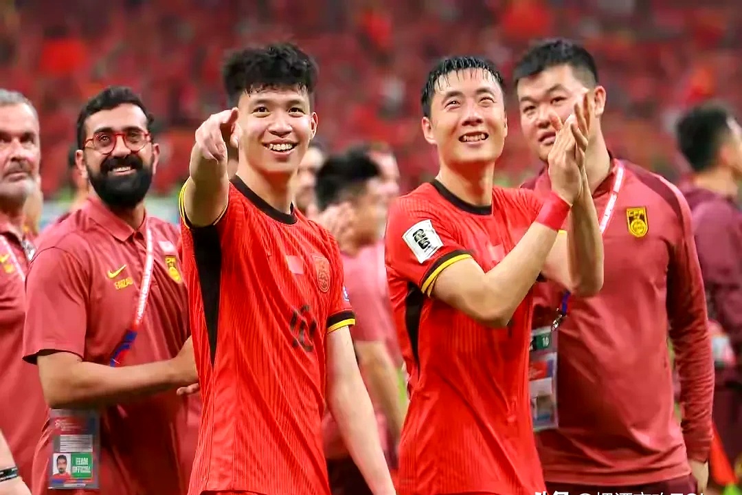 今晚足总杯传出新动向；比利亚雷亚尔再遭质疑；管理层表态——目标明确；身体对抗强度拉满的简单介绍